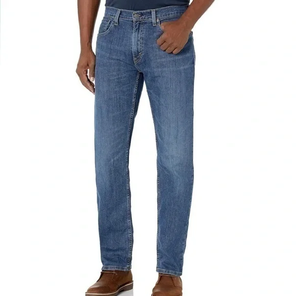 Levis Relaxed Jeans - Picture 1 of 6